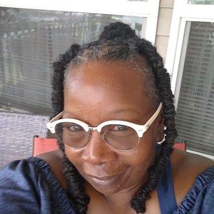 Meet your Posher, Kelli